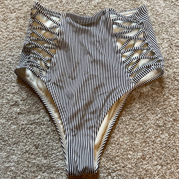 Damsel Bathing Suit Bottom Small - Picture 9 of 10